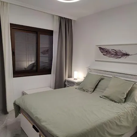 Sunny Paradise Retreat In Golf Del Sur Апартаменты